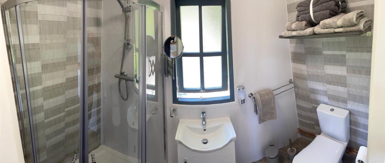 Holly Hut Shepherds Hut Jenkinstown Park المظهر الخارجي الصورة
